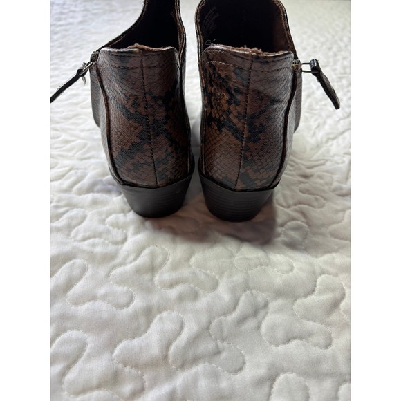 So Brown Angel Fish Snake Skin Ankle Booties size 6 - Picture 4 of 6